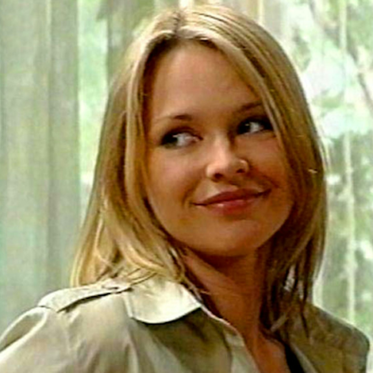 Neighbours Stephanie Scully set to return to Ramsay Street Closer